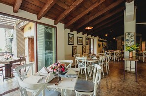 Continental breakfast for a fee on weekends - Loto Azul Resort and Spa (Valle de Bravo)