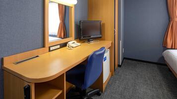 Standard Twin Room, 2 Twin Beds, Non Smoking | Premium bedding, desk, blackout drapes, soundproofing