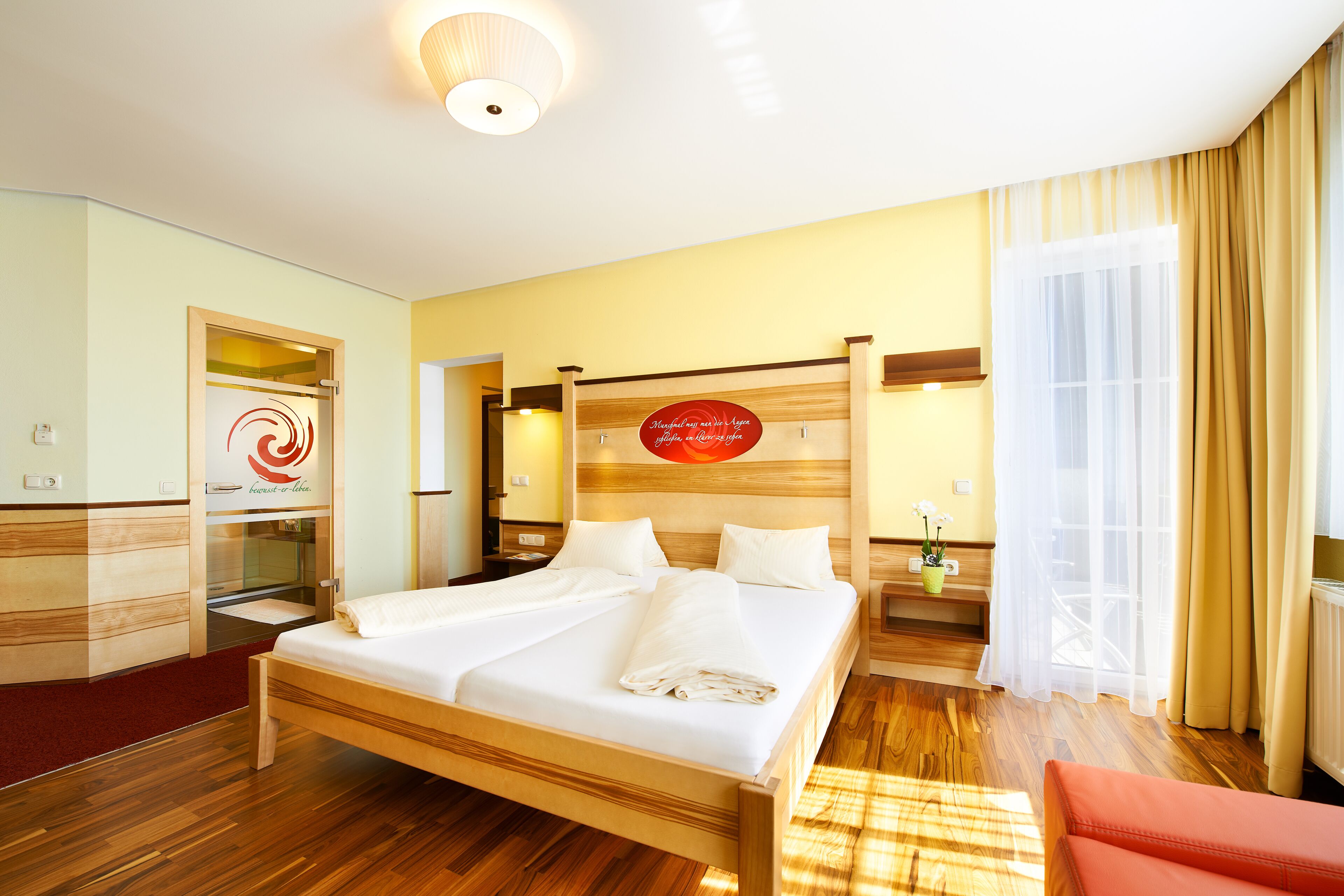 Comfort Apartment, 2 Bedrooms, Balcony | Hypo-allergenic bedding, minibar, in-room safe, desk