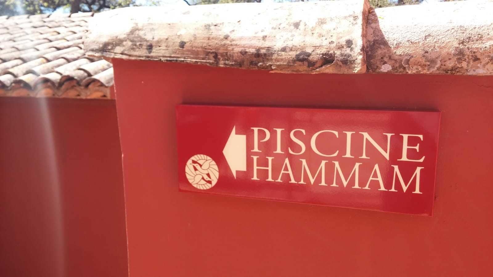 couples treatment room(s), hot tub, steam room, turkish bath/hammam