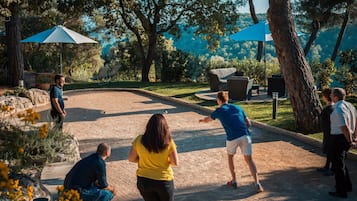 Área de juegos infantiles al aire libre