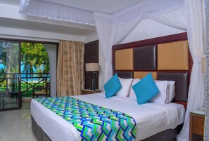 Premium bedding, minibar, in-room safe, desk