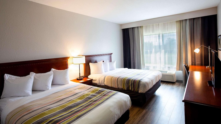 Country Inn & Suites by Radisson, Wilson, NC