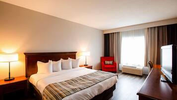 Ropa de cama de alta calidad, escritorio y cortinas blackout