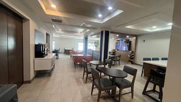 Dagelijks continentaal ontbijt inbegrepen