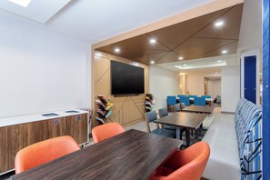 Free daily continental breakfast  - Holiday Inn Express Hotel & Suites Twin Falls by IHG (Twin Falls)