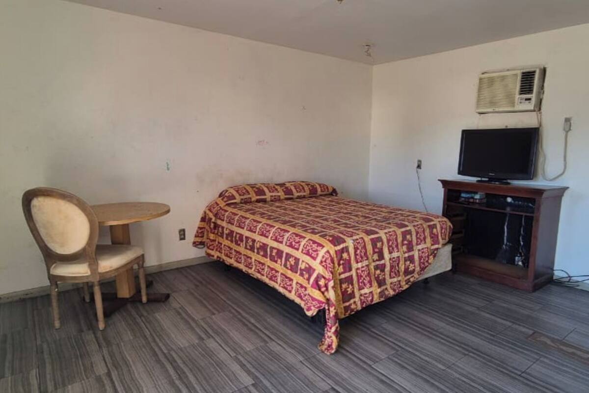 Kamer, 1 queensize bed, roken | Gratis wifi, beddengoed