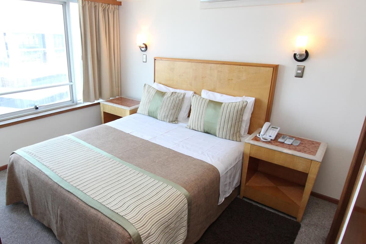 In-room safe, free cribs/infant beds, bed sheets