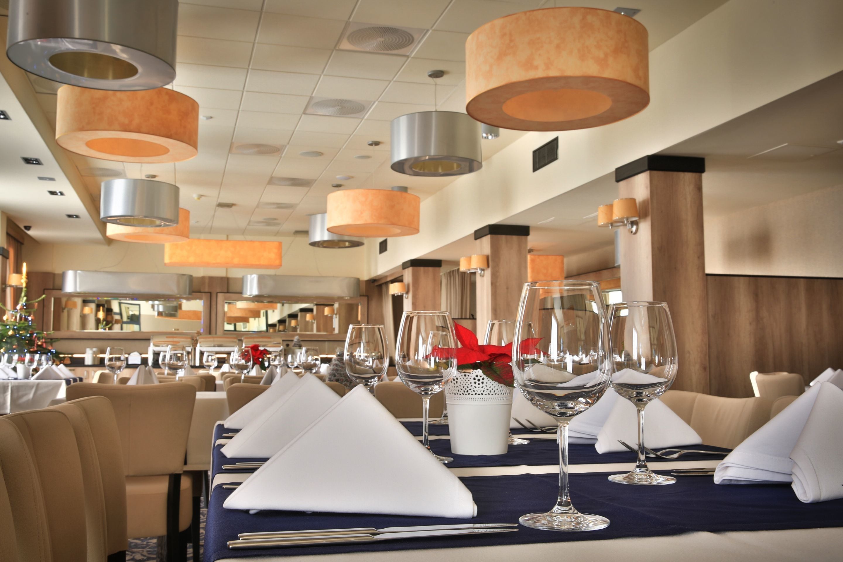 breakfast, lunch and dinner served