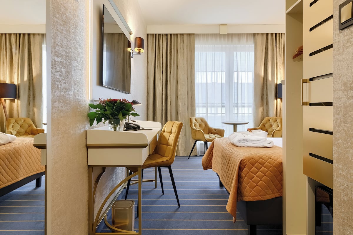 Executive Single Room | 1 bedroom, in-room safe, desk, soundproofing