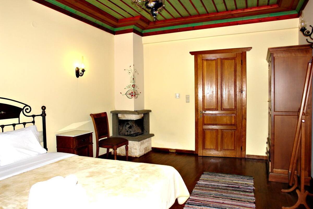 Superior Double Room, Fireplace | Iron/ironing board (on request), WiFi (free)