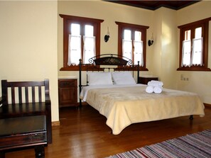 高级双人房, 壁炉 | 熨斗/熨板、免费 WiFi