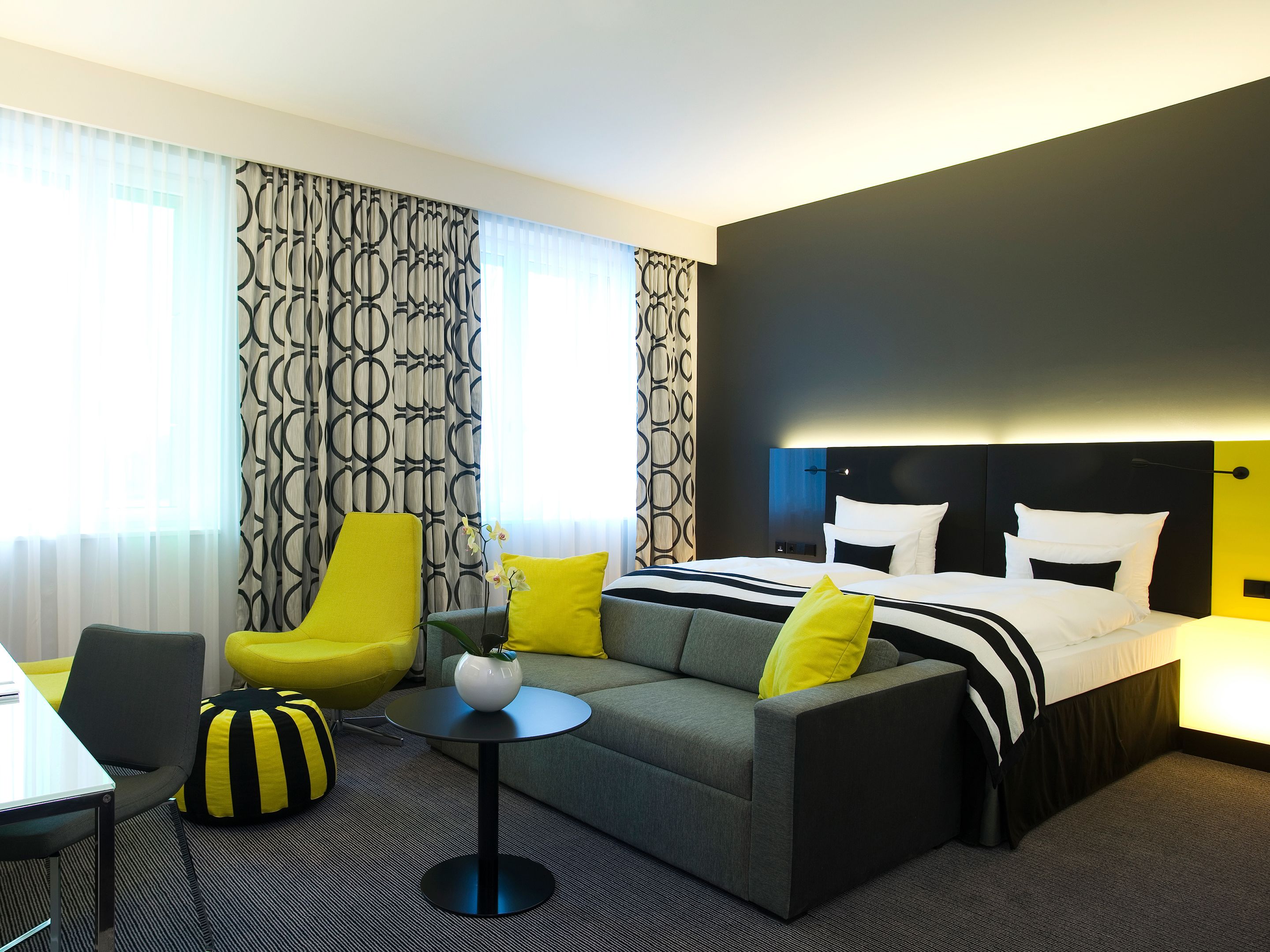 flat-screen tv, offices