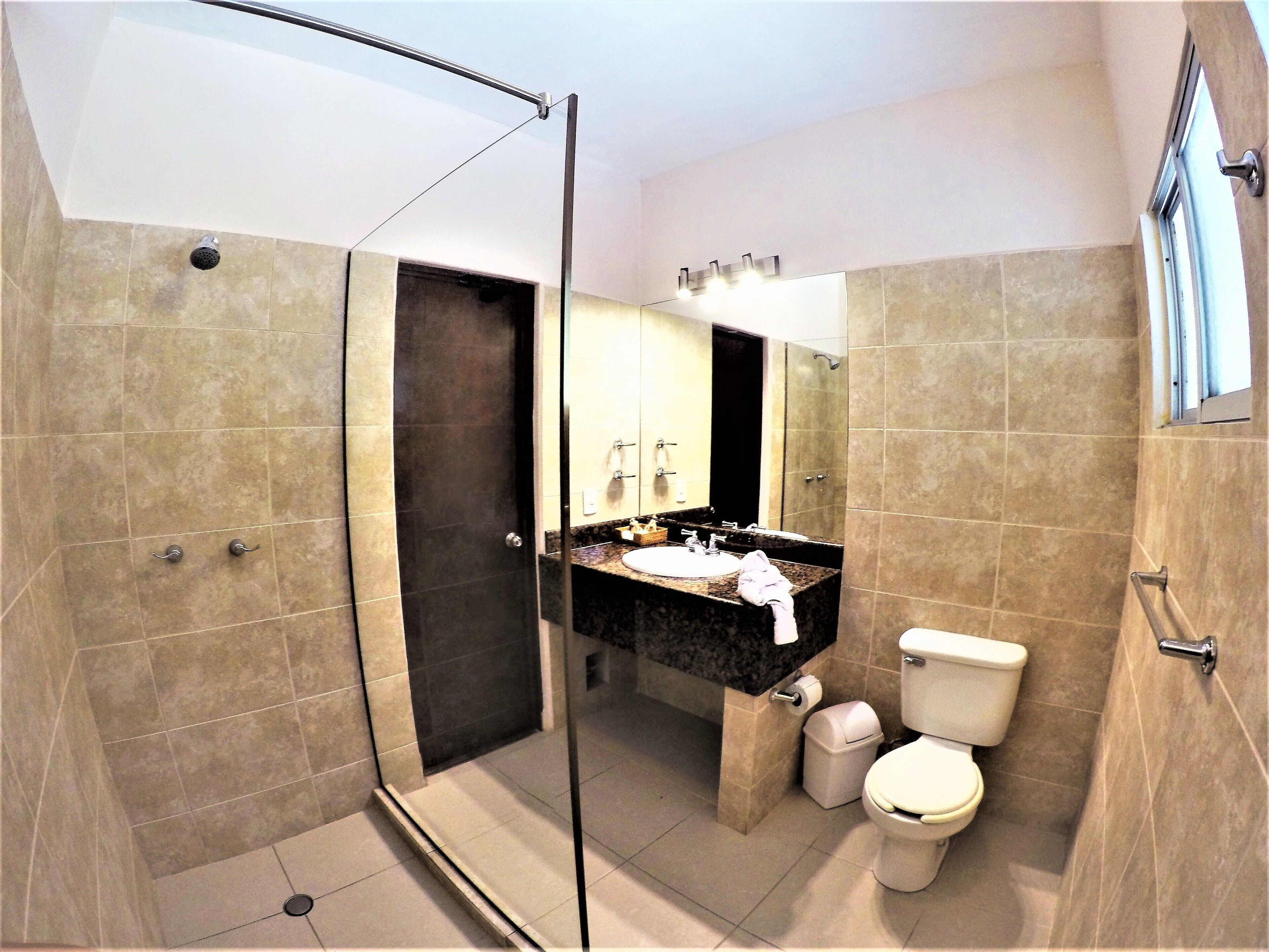 deluxe room, terrace | bathroom | shower, free toiletries, hair dryer, towels