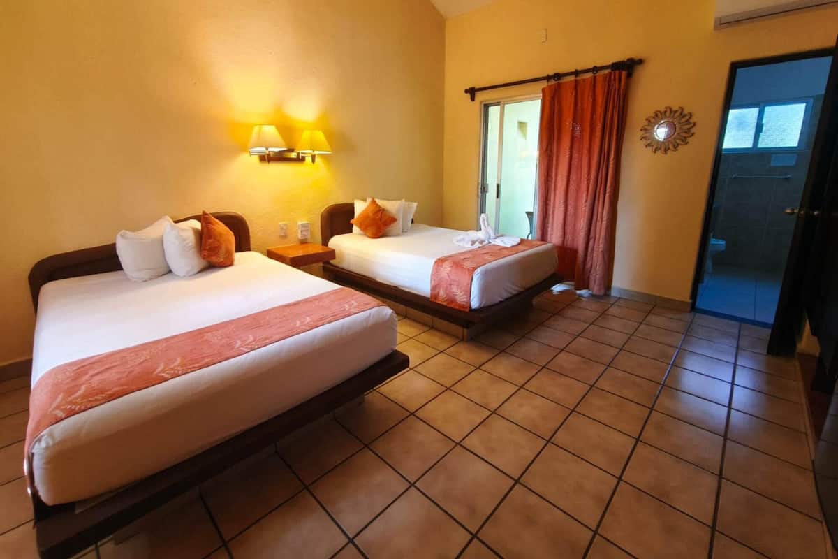 Doppia Deluxe | Biancheria da letto di alta qualità, minibar, una cassaforte in camera