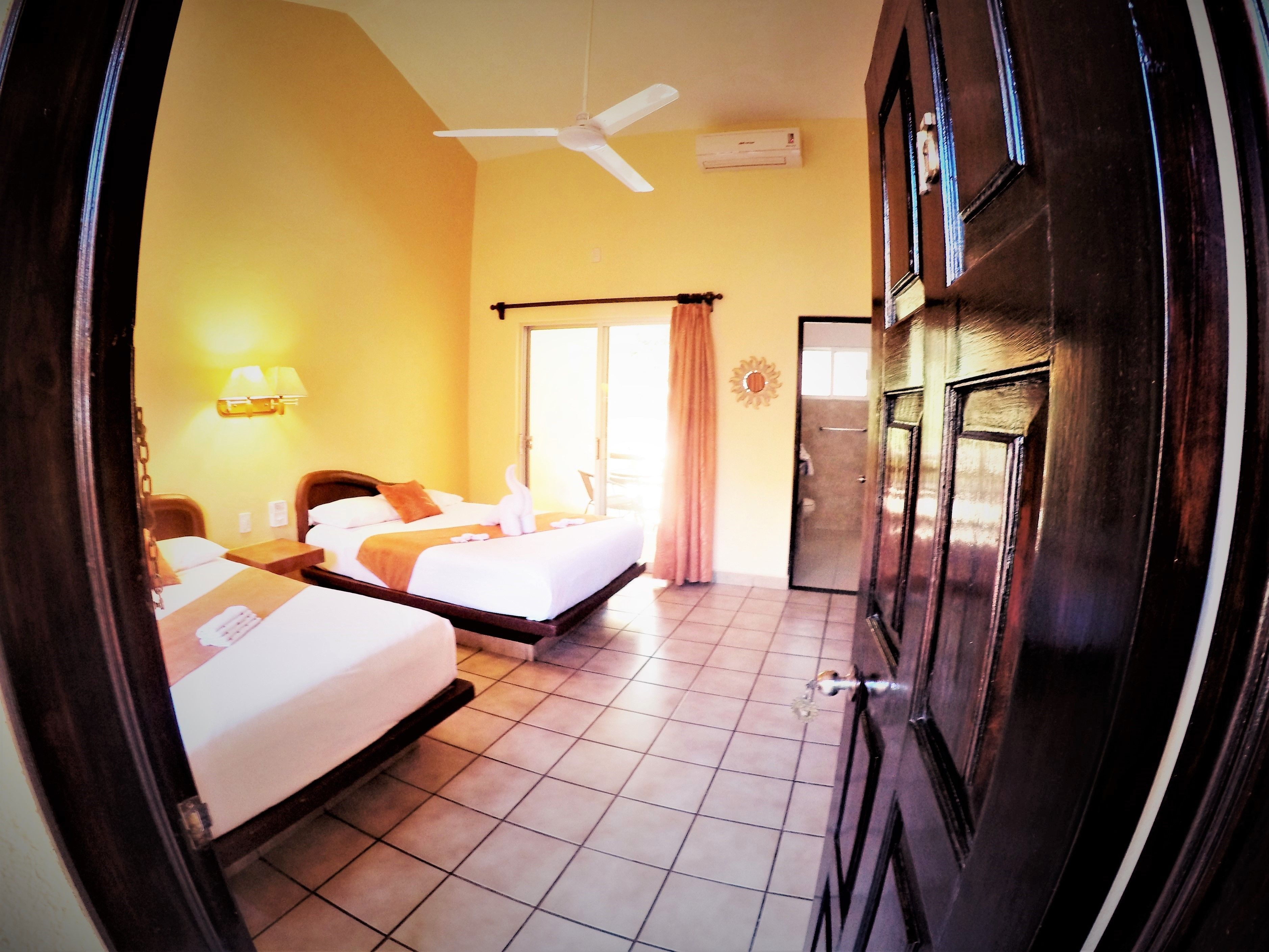 standard double room | premium bedding, in-room safe, desk, blackout curtains