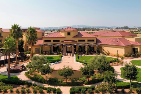 Exterior. SpringHill Suites Napa Valley