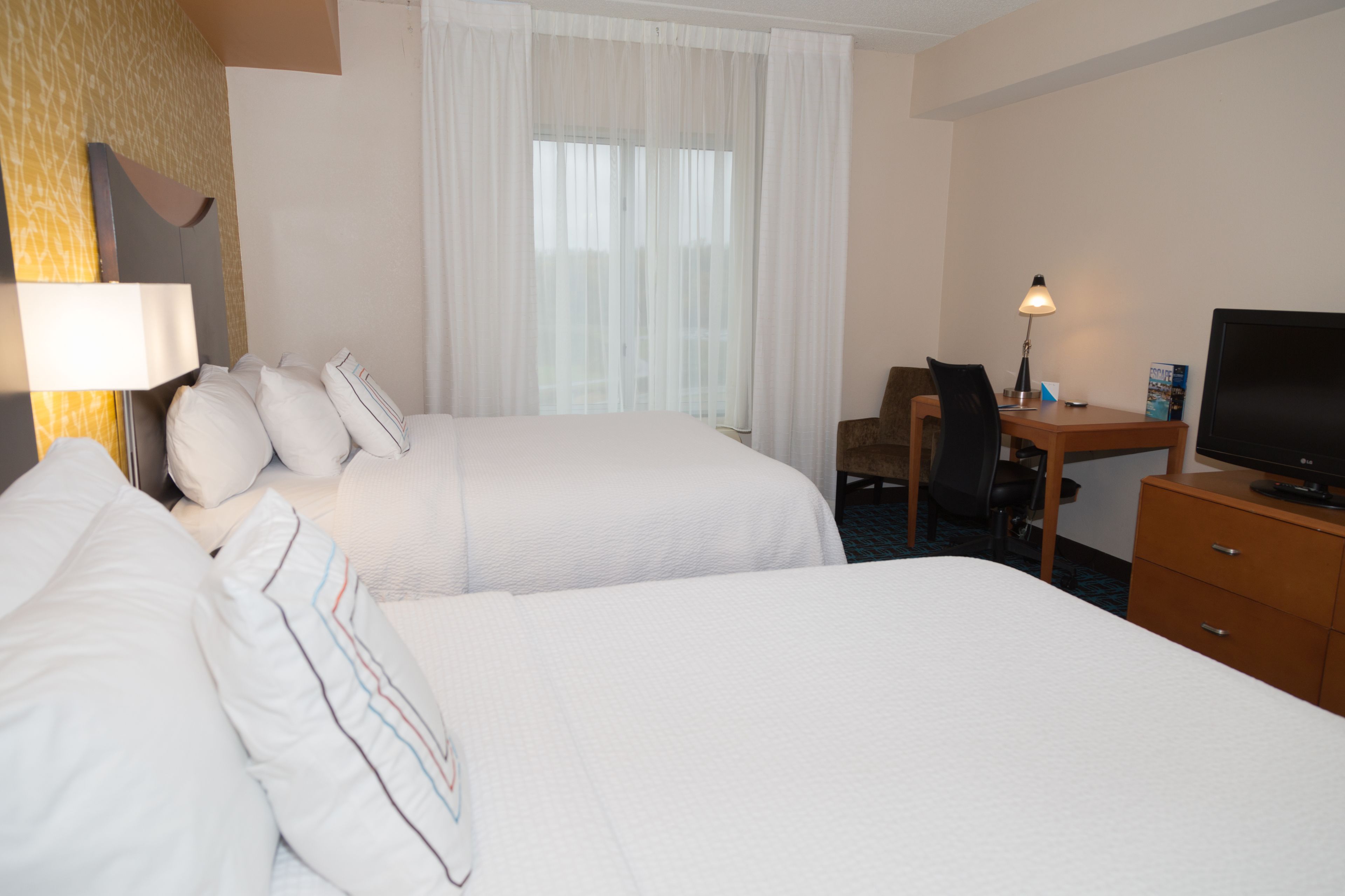 room, 2 queen beds | television