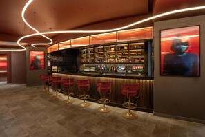 Serves breakfast, lunch, and dinner - Radisson RED London Twickenham (Twickenham)
