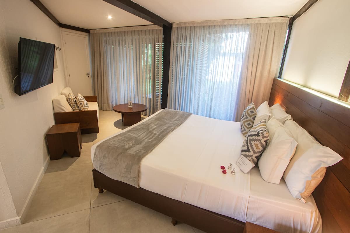 Minibar, una cassaforte in camera, Wi-Fi gratuito, lenzuola