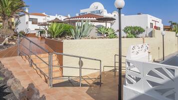 Entrada al alojamiento