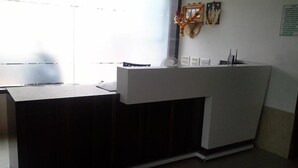 Lobby - Hotel Galaxy Residency (Mumbai)