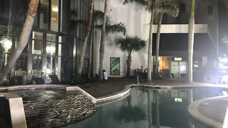 Sunchase Inn & Suites