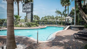 Seasonal outdoor pool, pool umbrellas