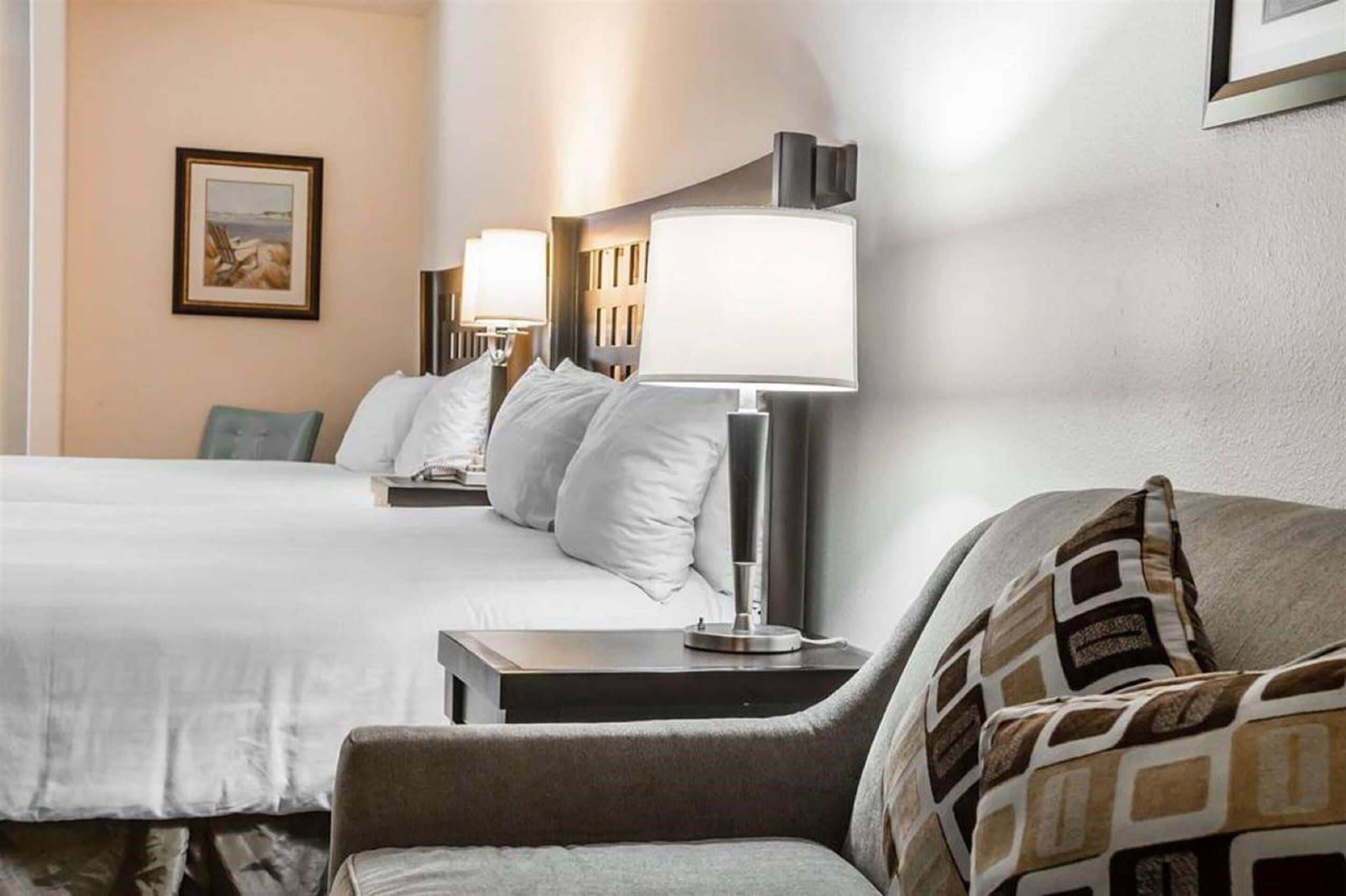 Pillowtop beds, iron/ironing board, free WiFi, bed sheets