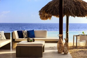 Beach bar - Renaissance Wind Creek Curacao Resort (Willemstad)