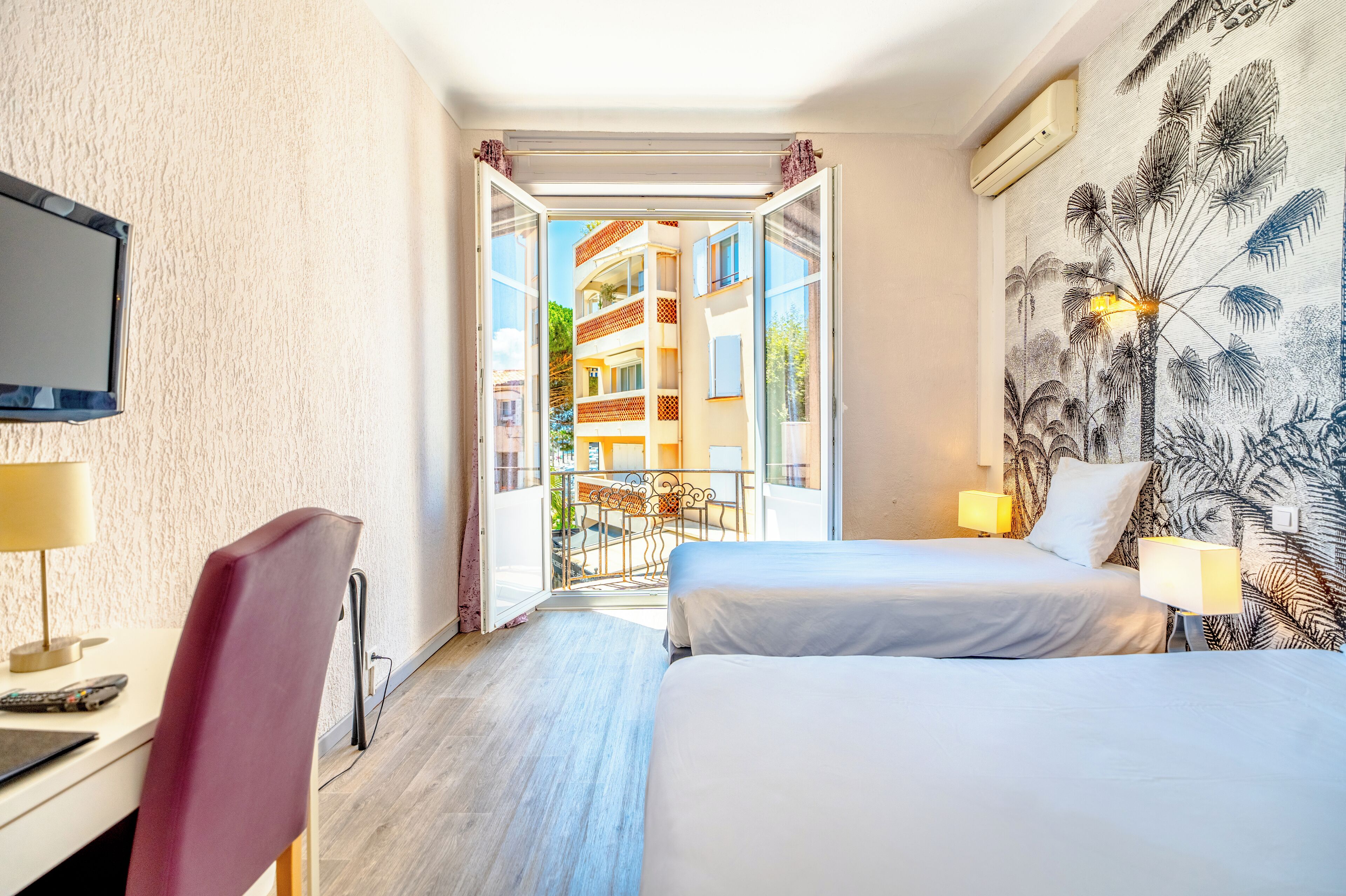 triple room | desk, blackout curtains, iron/ironing board, free cots/infant beds