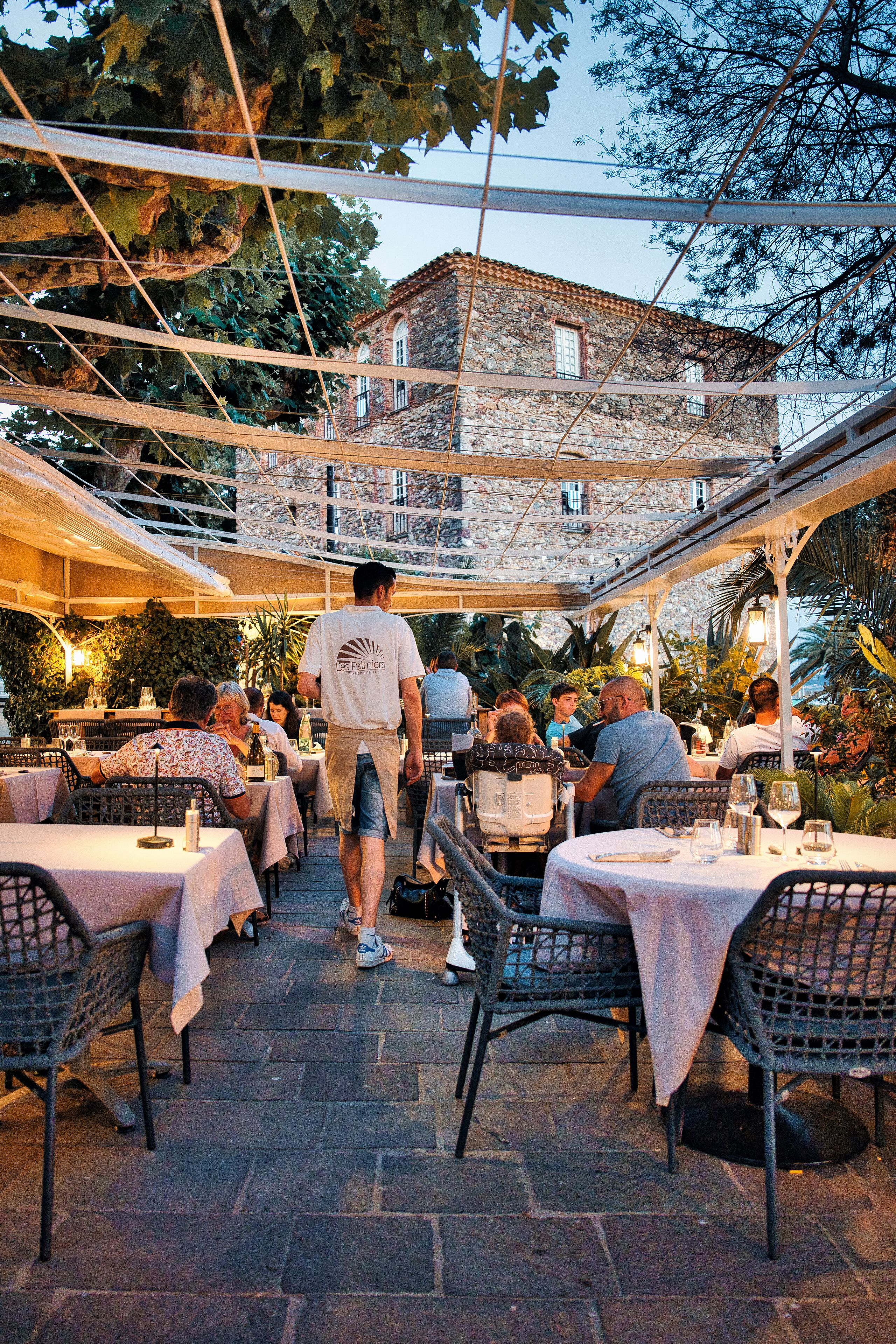 breakfast, lunch, dinner served; regional cuisine, sea views