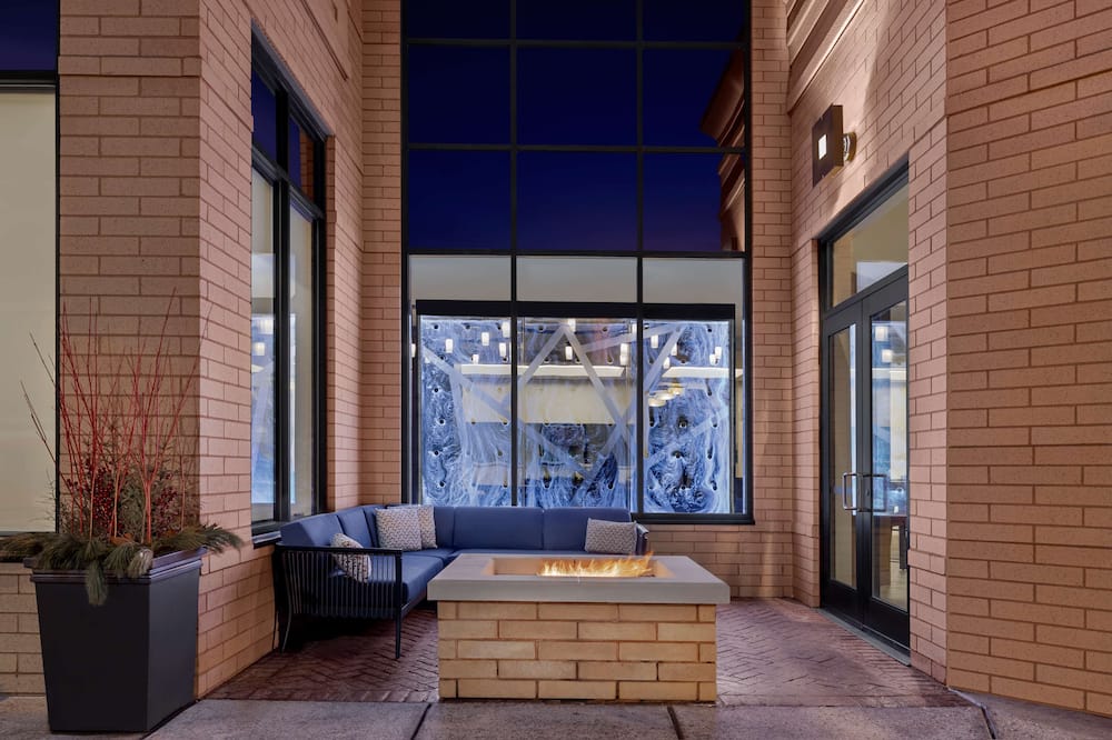 Hilton Garden Inn Minneapolis Downtown