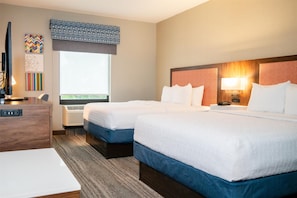 Two queen bed nonsmoking | Premium bedding, down comforters, pillowtop beds, laptop workspace - Hampton Inn Gonzales (Gonzales)