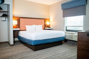 套房, 1 间卧室, 无烟房 | 高档床上用品、羽绒被、加厚床垫、笔记本电脑工作区