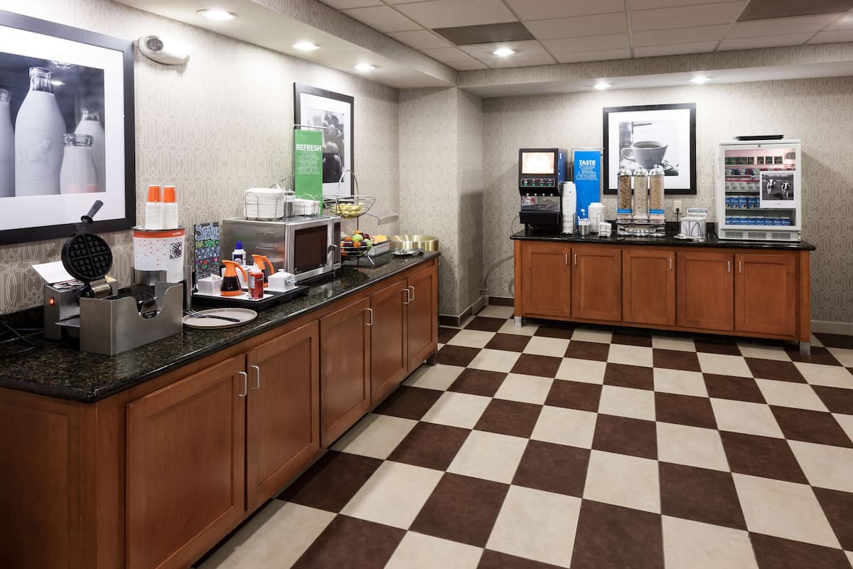 breakfast area