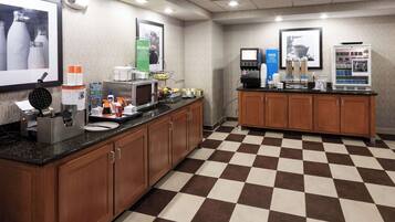 Bao gồm bữa sáng buffet hàng ngày