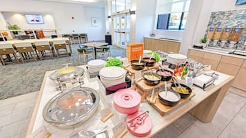Free daily buffet breakfast