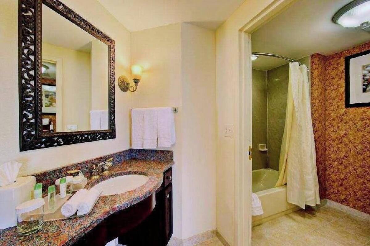 Phòng tắm | Đồ dùng nhà tắm miễn phí, máy sấy tóc, khăn tắm 