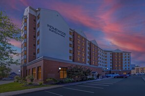 Exterior - Homewood Suites by Hilton East Rutherford - Meadowlands (East Rutherford)