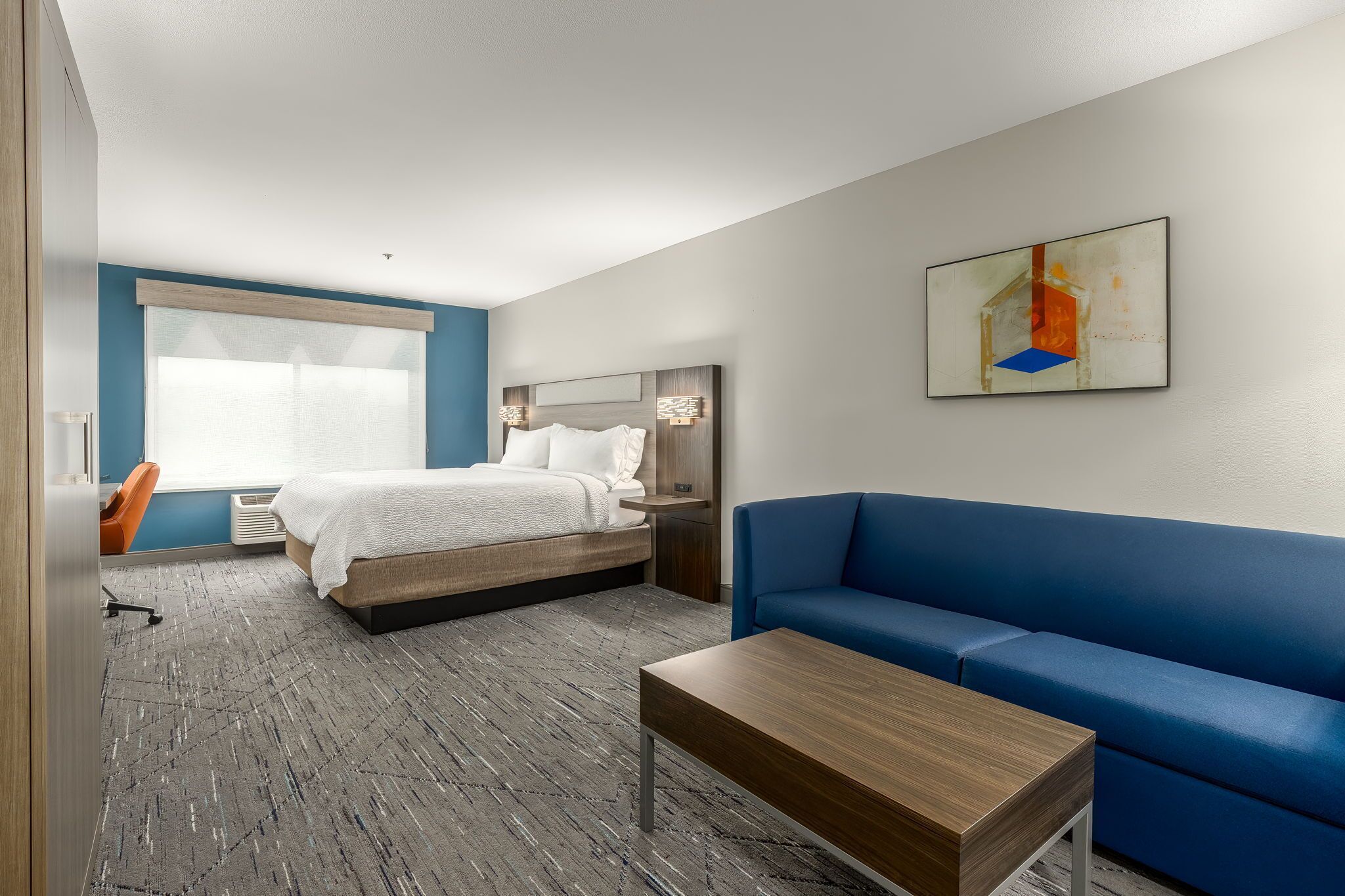 Suite, 1 King Bed, Mobility Accessible (Communications, Accessible Tub) | In-room safe, desk, iron/ironing board, free cots/infant beds