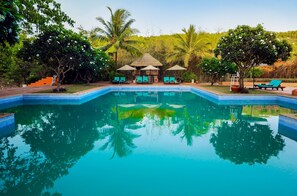 Indoor pool - Blue Ocean The Fern Resort & Spa Ganpatipule, Series by Marriott (Ratnagiri)