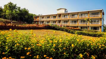 Winter Green Room | Premium bedding, minibar, in-room safe, desk