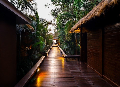 Blue Ocean The Fern Resort & Spa Ganpatipule, Series by Marriott