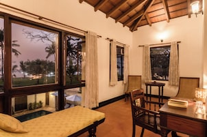 Seaview Room | Living area