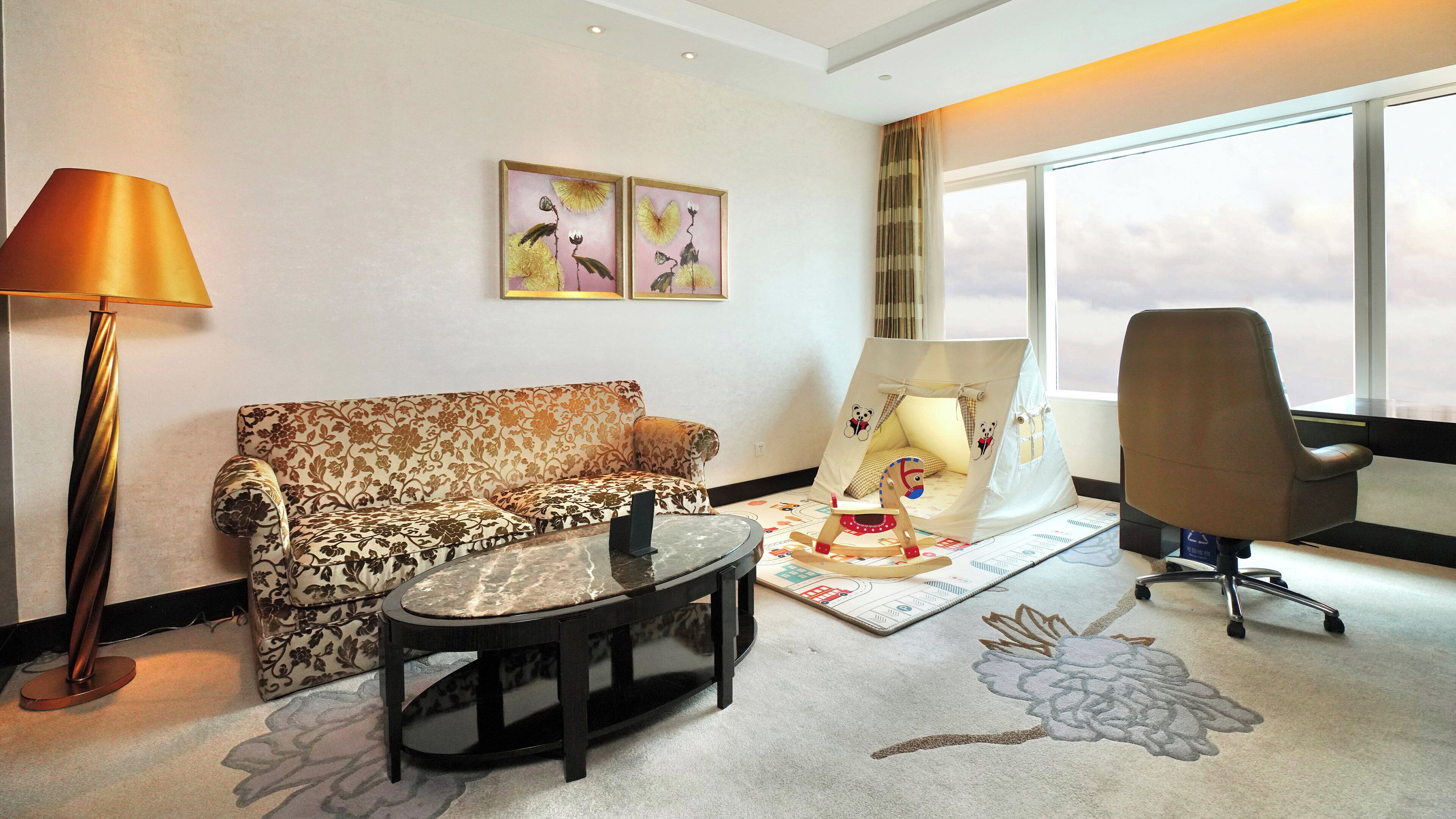 1 bedroom, minibar, in-room safe, desk