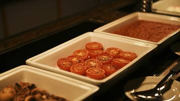 Daily English breakfast (GBP 16.50 per person)