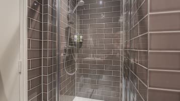 Classic Double Room | Bathroom