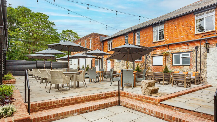 The George Hotel, Amesbury, Wiltshire