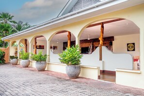 Front of property - The Britannia Hotel (Praslin Island)